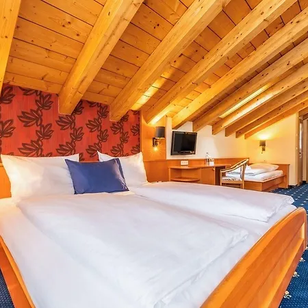Hotell Tia Monte 4*