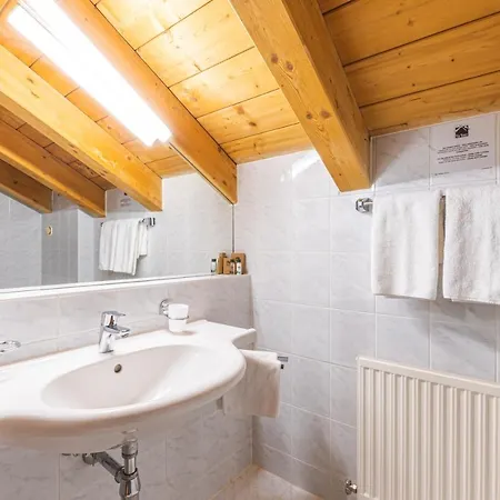 Tia Monte Hotel 4*
